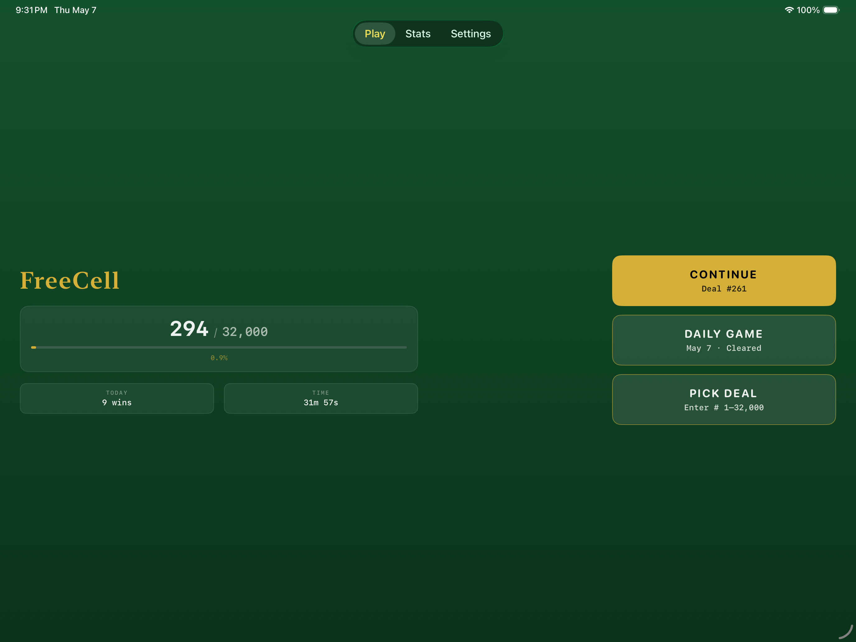 FreeCell 32000 home screen on iPad